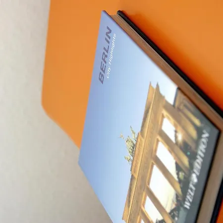 Tom'S Hotel-2